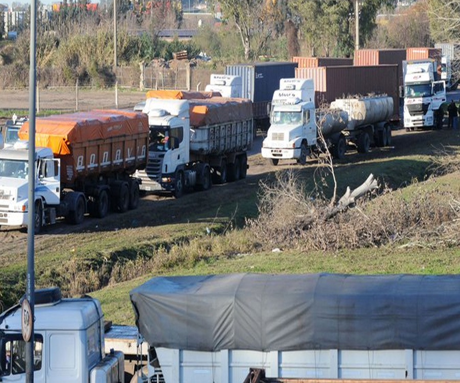 Se agrava la inactividad en varios puertos por el paro de transportistas autoconvocados