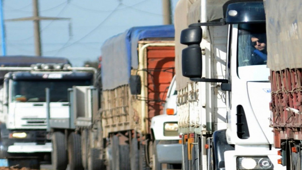 Los autoconvocados levantaron el paro que afectaba a los puertos de Bahía Blanca y Quequén