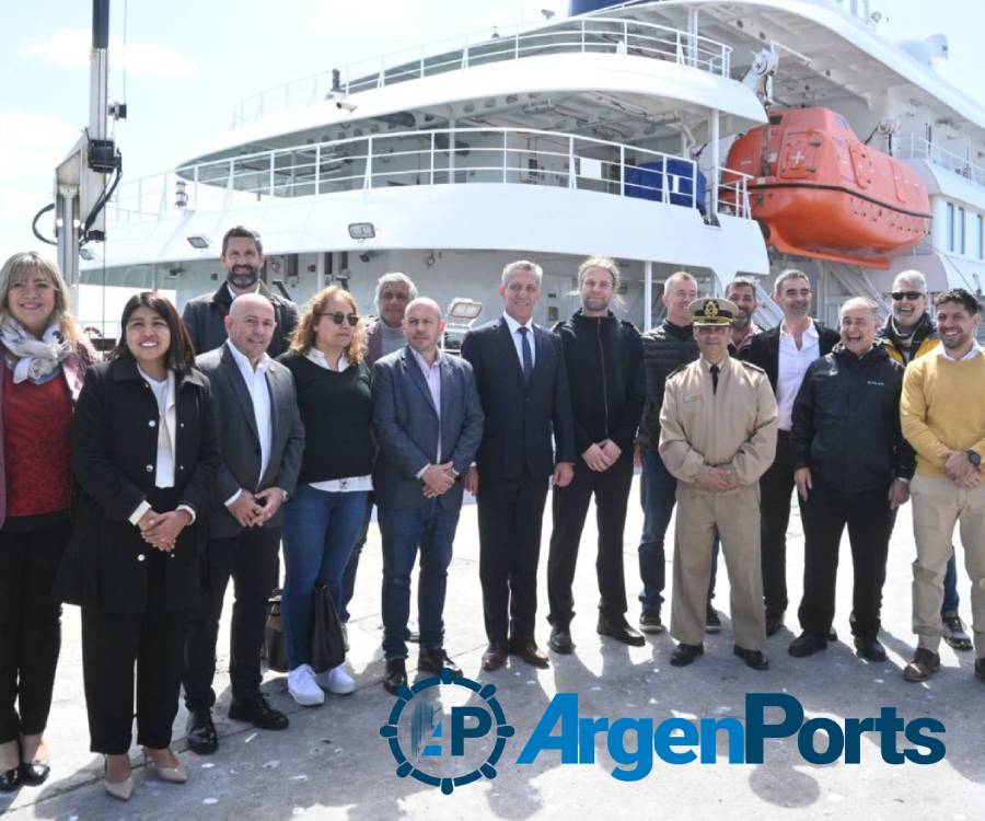 Con la llegada del Hondius, se inició la temporada de cruceros 2023/24 en Madryn