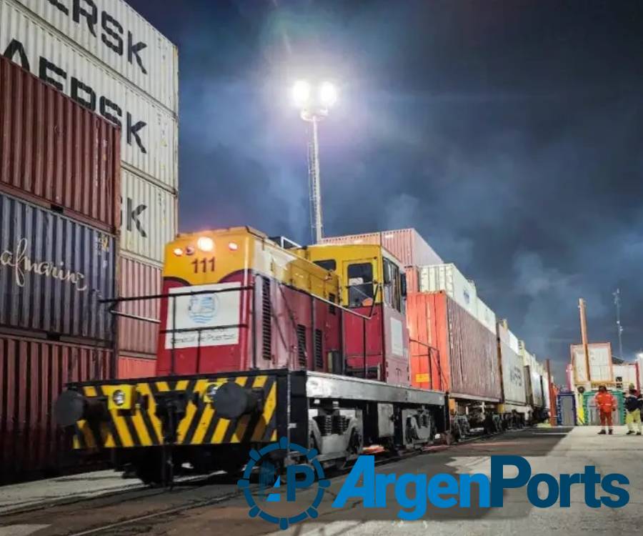 Primera operación ferroviaria con automotrices desde  APM Terminals Buenos Aires