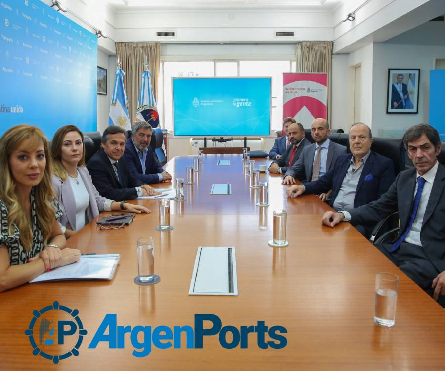 Primera reunión de traspaso en las áreas de Transporte y Energía