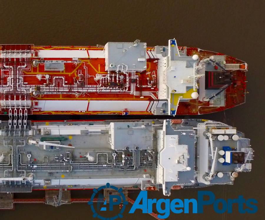 Licitan 10 cargamentos de GNL para la terminal regasificadora de Escobar