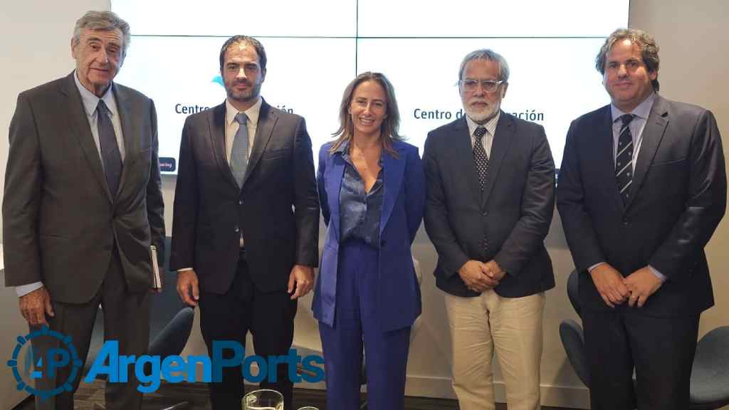 Tuvo lugar en el Centro de Navegación un seminario sobre cabotaje y marina mercante