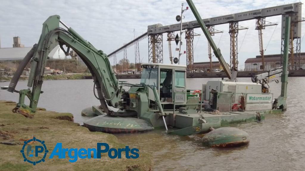 Video: trabajos de dragado en la dársena de cabotaje de Puerto San Pedro