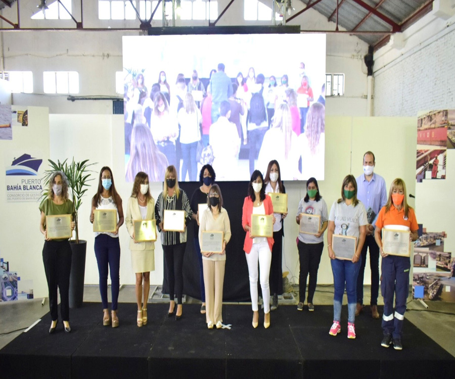 8M: acto por el Día Internacional de la Mujer en el Puerto de Bahía Blanca