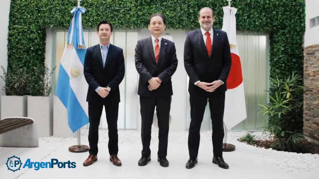 Visita del embajador de Japón al puerto de Bahía Blanca