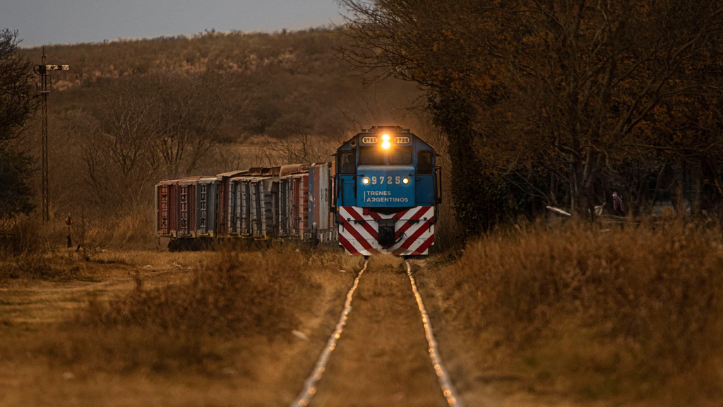 Nuevo paso para continuar con la modernización de la línea Belgrano Cargas