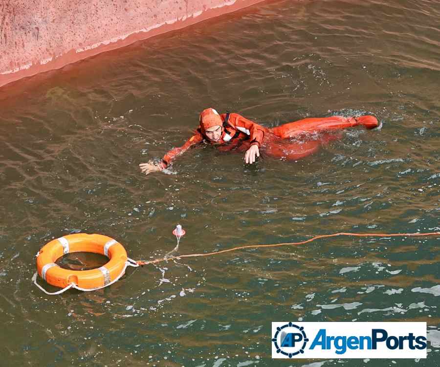 Puerto Quequén valida el Procedimiento para Emergencias de Hombre al Agua