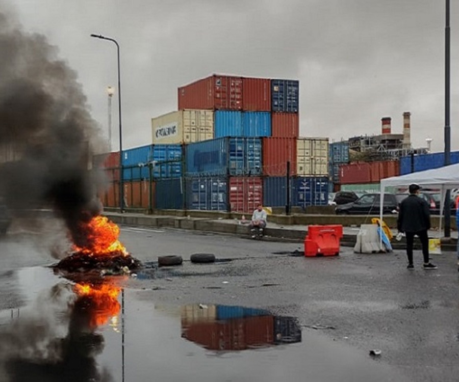 Desalojaron a los manifestantes y terminó el bloqueo al puerto de Buenos Aires