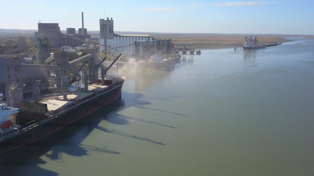 Bahía Blanca, el “fullback” que siempre aparece en cada bajante del río Paraná