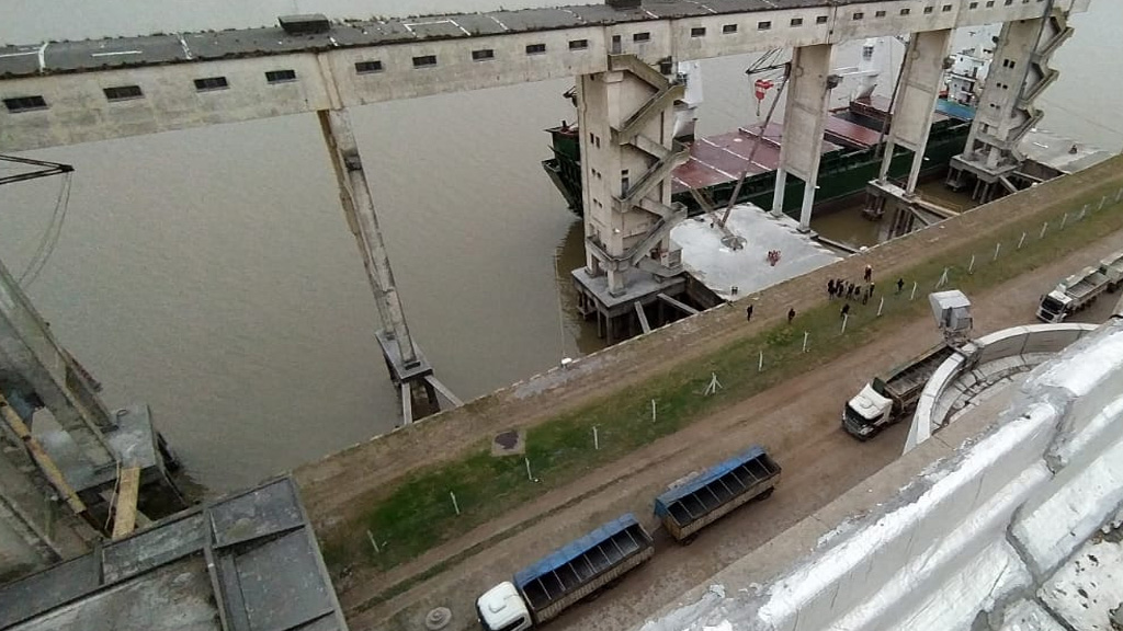 Un camión desde Santa Fe a Buenos Aires "es más caro que un barco Buenos Aires - Dubai"