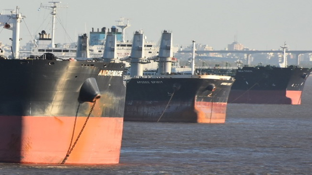 Aseguran que este año los barcos saldrán del Paraná con un calado máximo de 30/31 pies