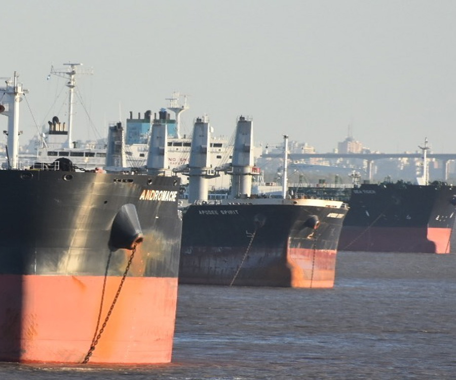 Aseguran que este año los barcos saldrán del Paraná con un calado máximo de 30/31 pies