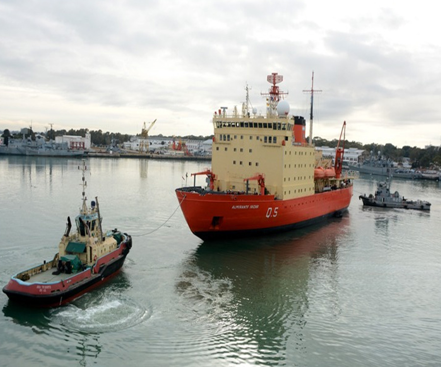 El ARA Almirante Irízar será sometido a tareas de mantenimiento en la base de Puerto Belgrano