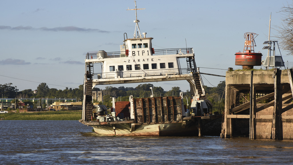 El río Paraná bajó a -10 centímetros en Paraná y comenzaron a monitorear el túnel subfluvial