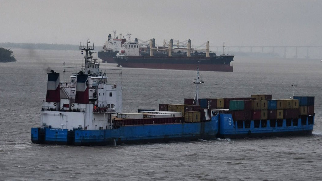 BARCOS PARANA ROSARIO BAJANTE